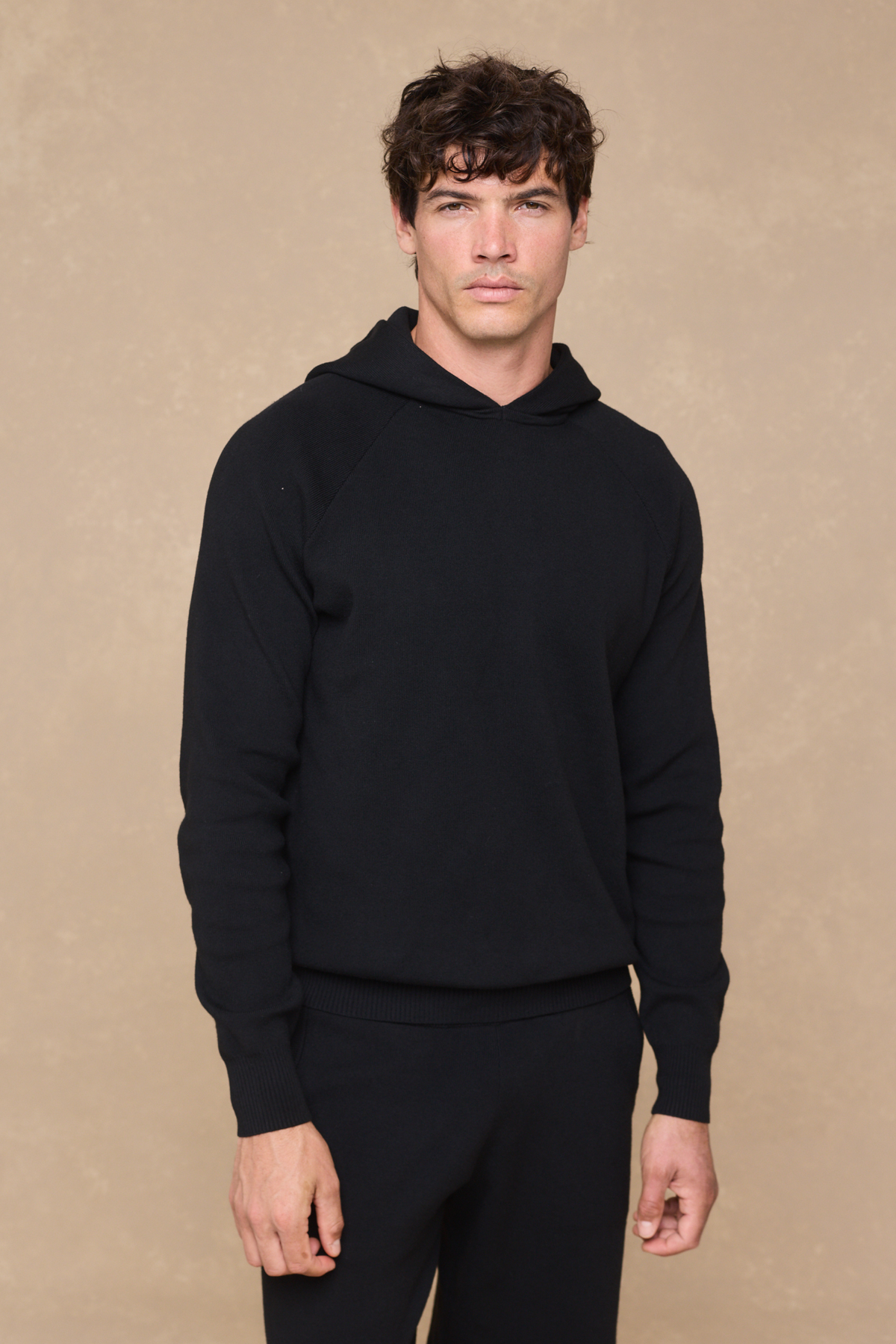 Theo gebreide hoodie - zwart