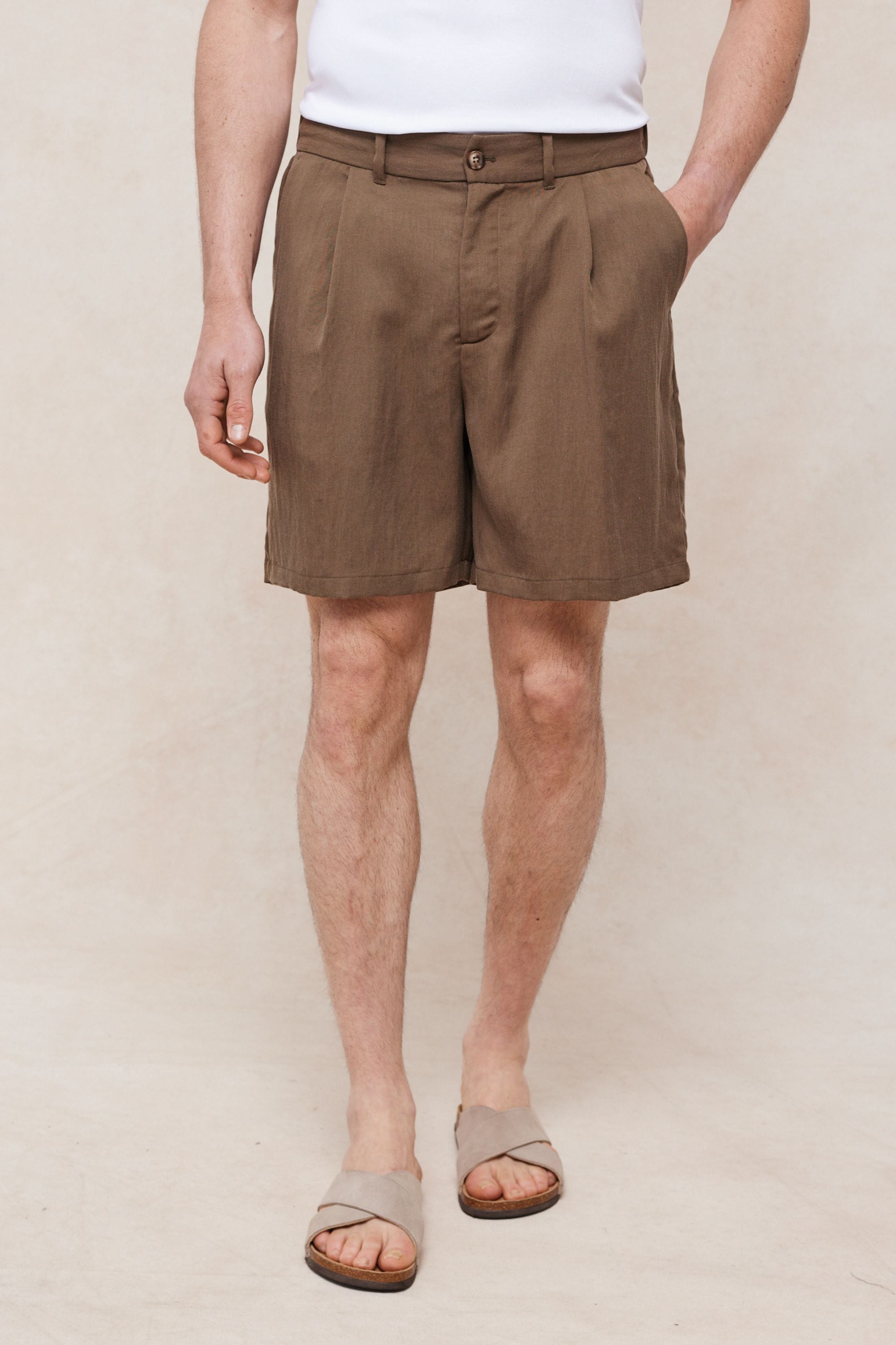 Caio Fluid Twill Short - Bruin
