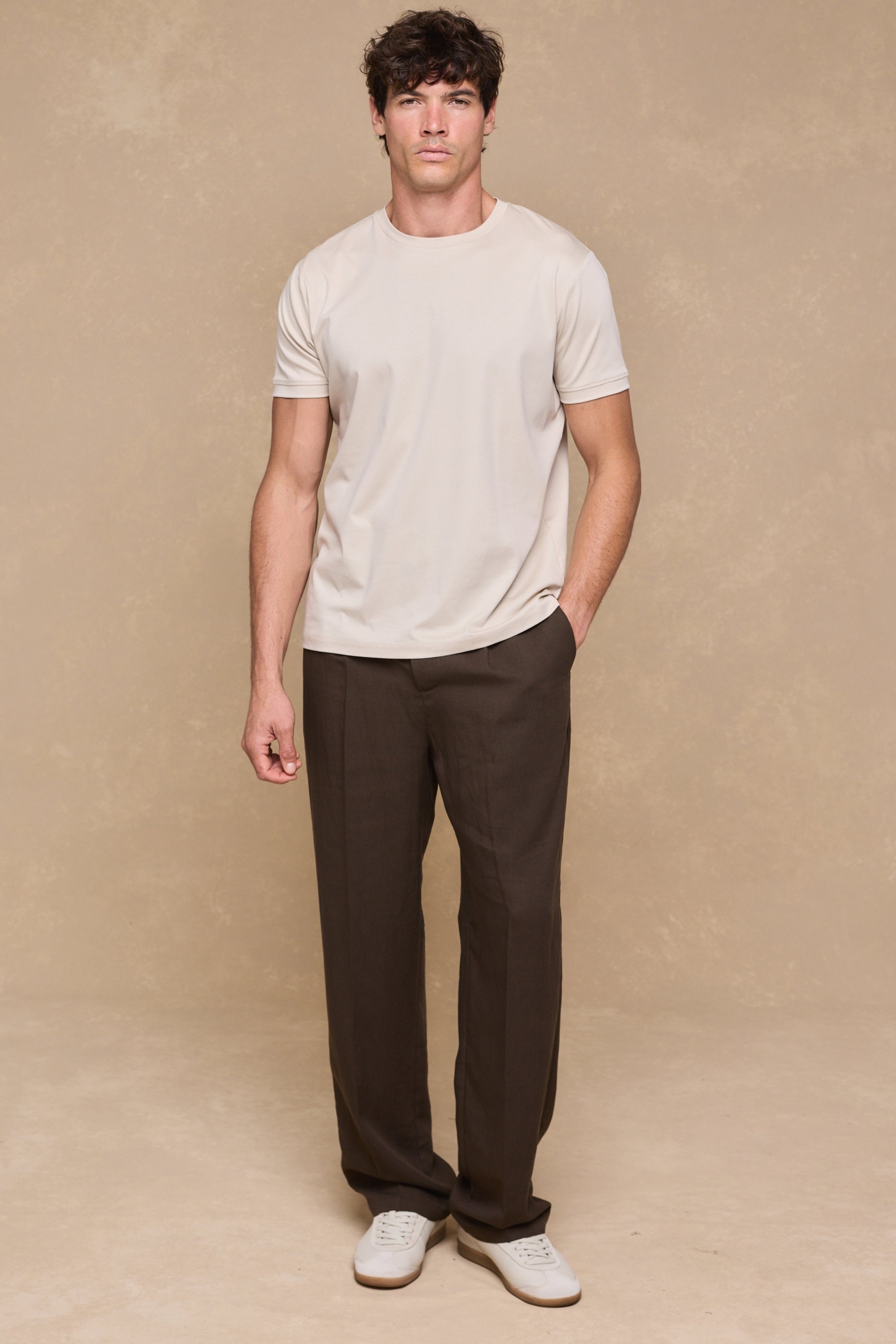 Helio Pleated Relaxed Trouser - Brown