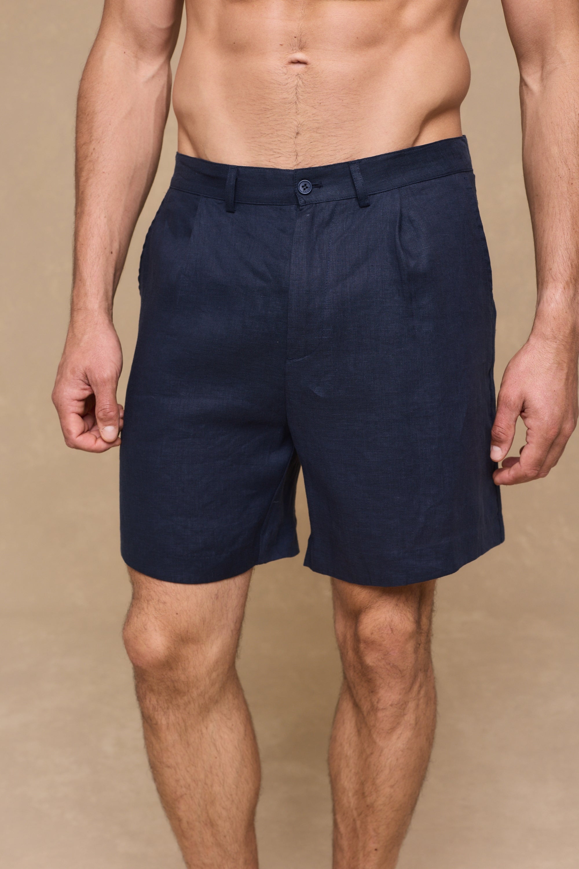 Javier linnen short met geplooide tailleband - marineblauw
