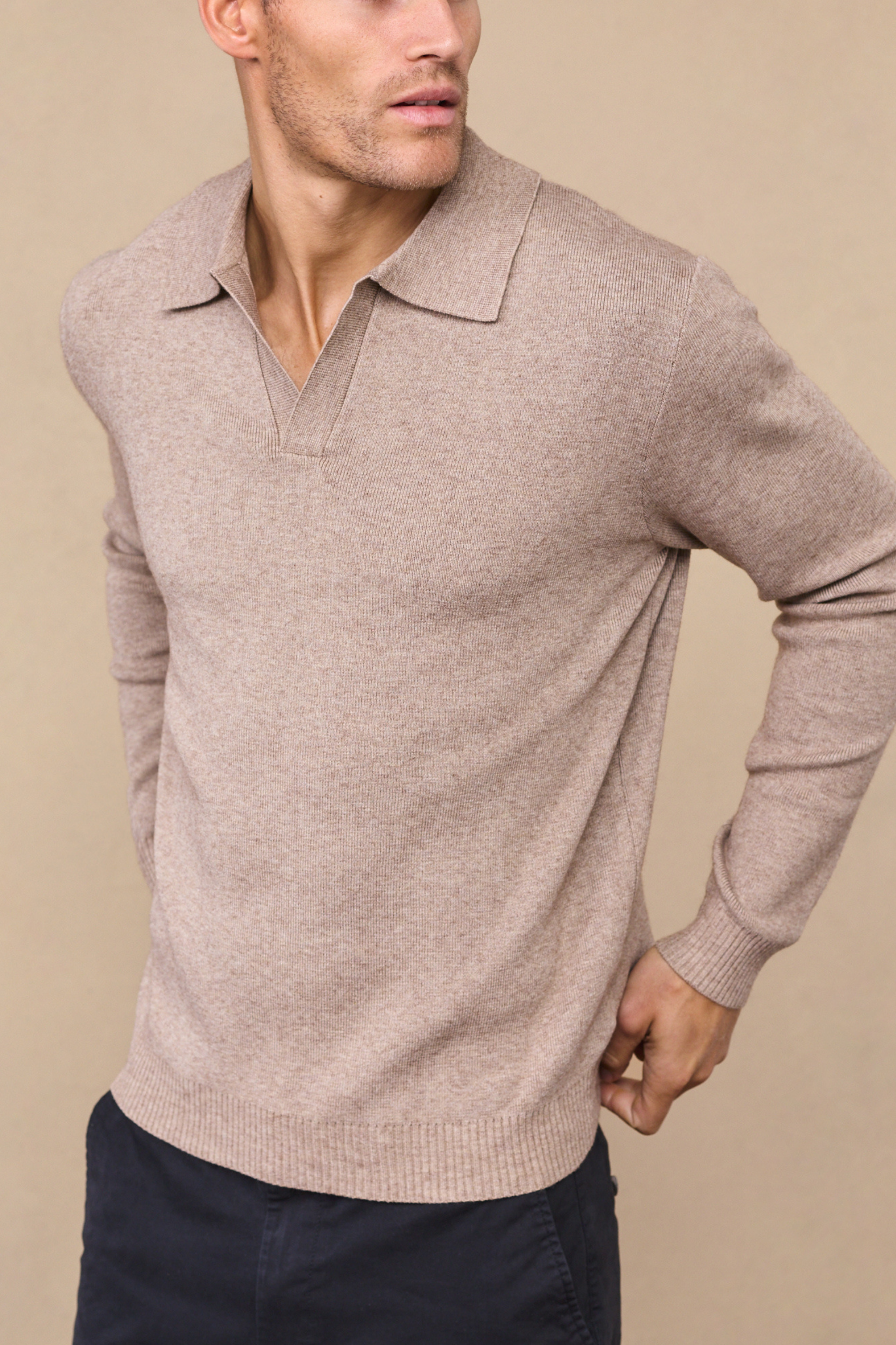 Lennon Polo met open kraag - Biscuitbeige