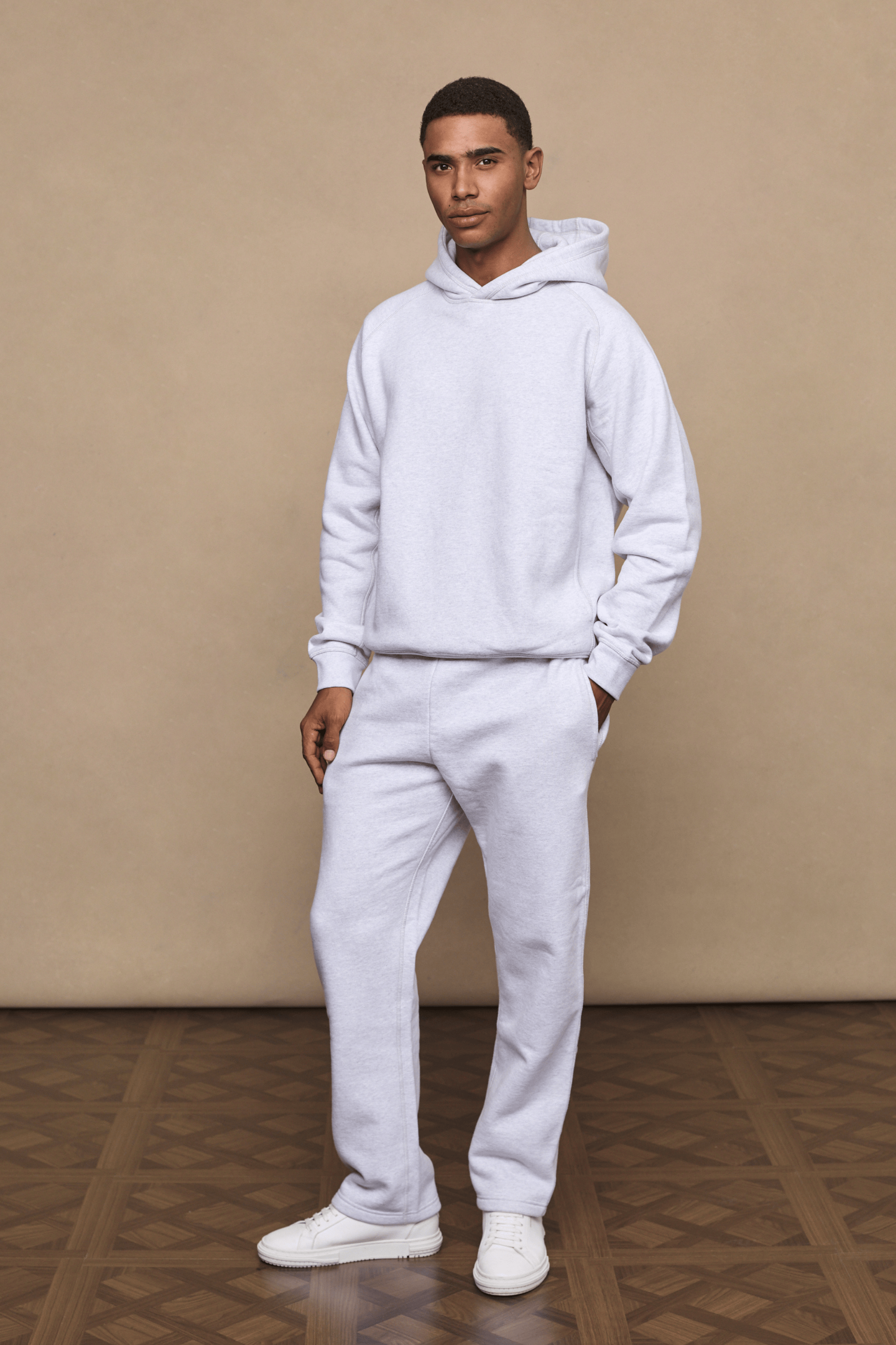 Men’s heavyweight cotton blend hoodie in grey with raglan sleeves by Raith