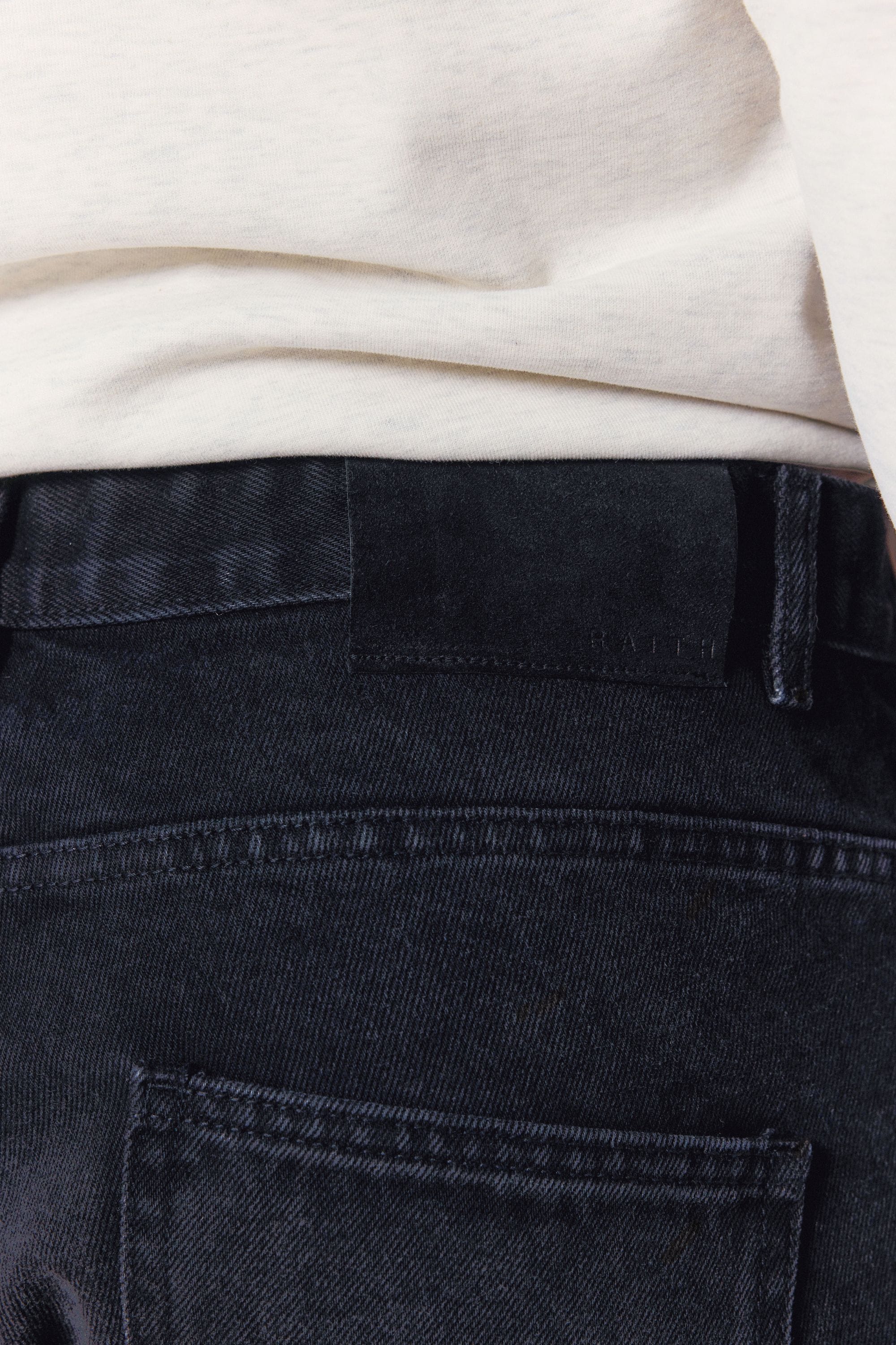 Mason Relaxed Fit Jeans - Black Wash