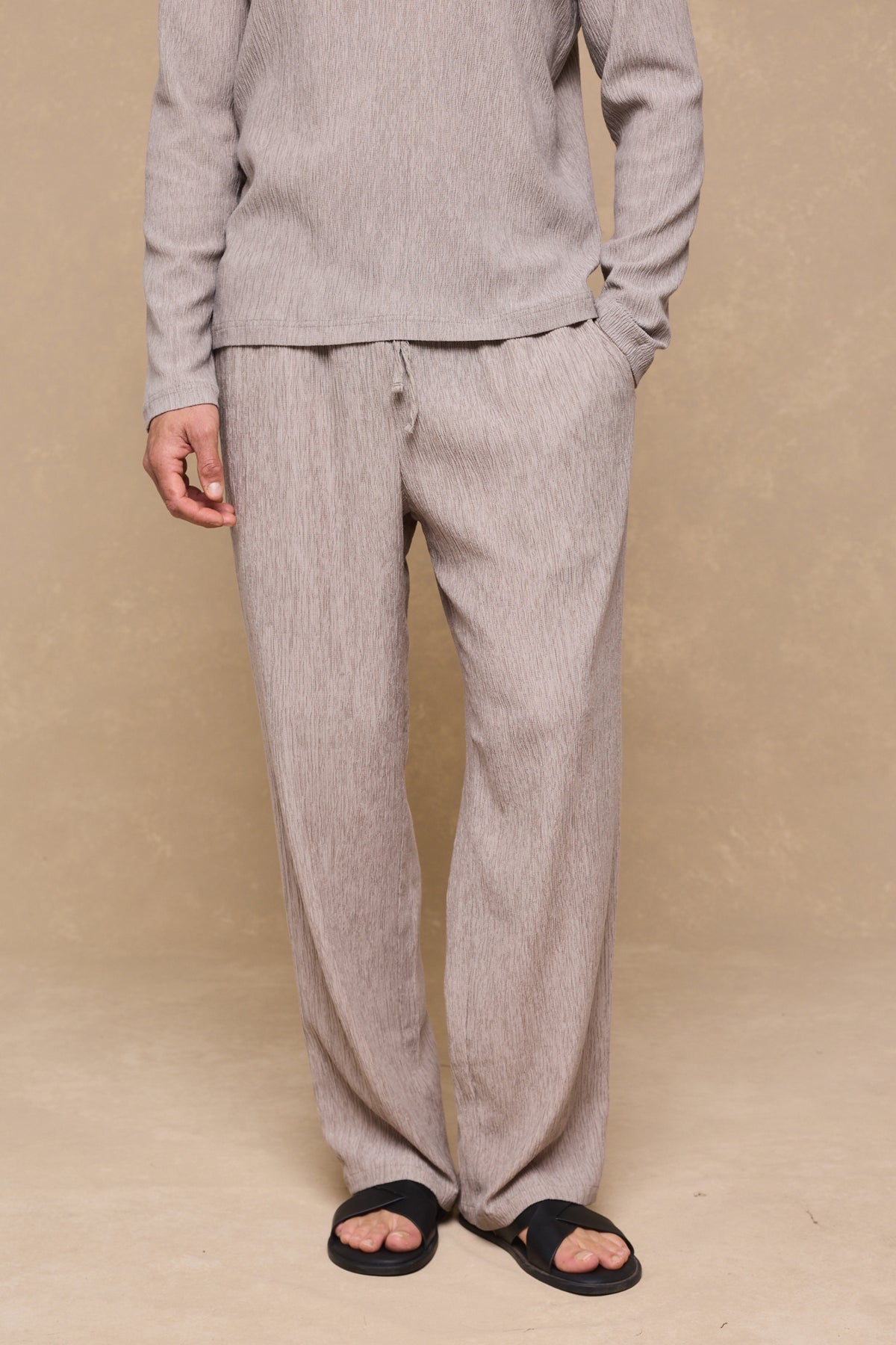 Arty Crinkled Elasticated Waistband Trouser - Mushroom