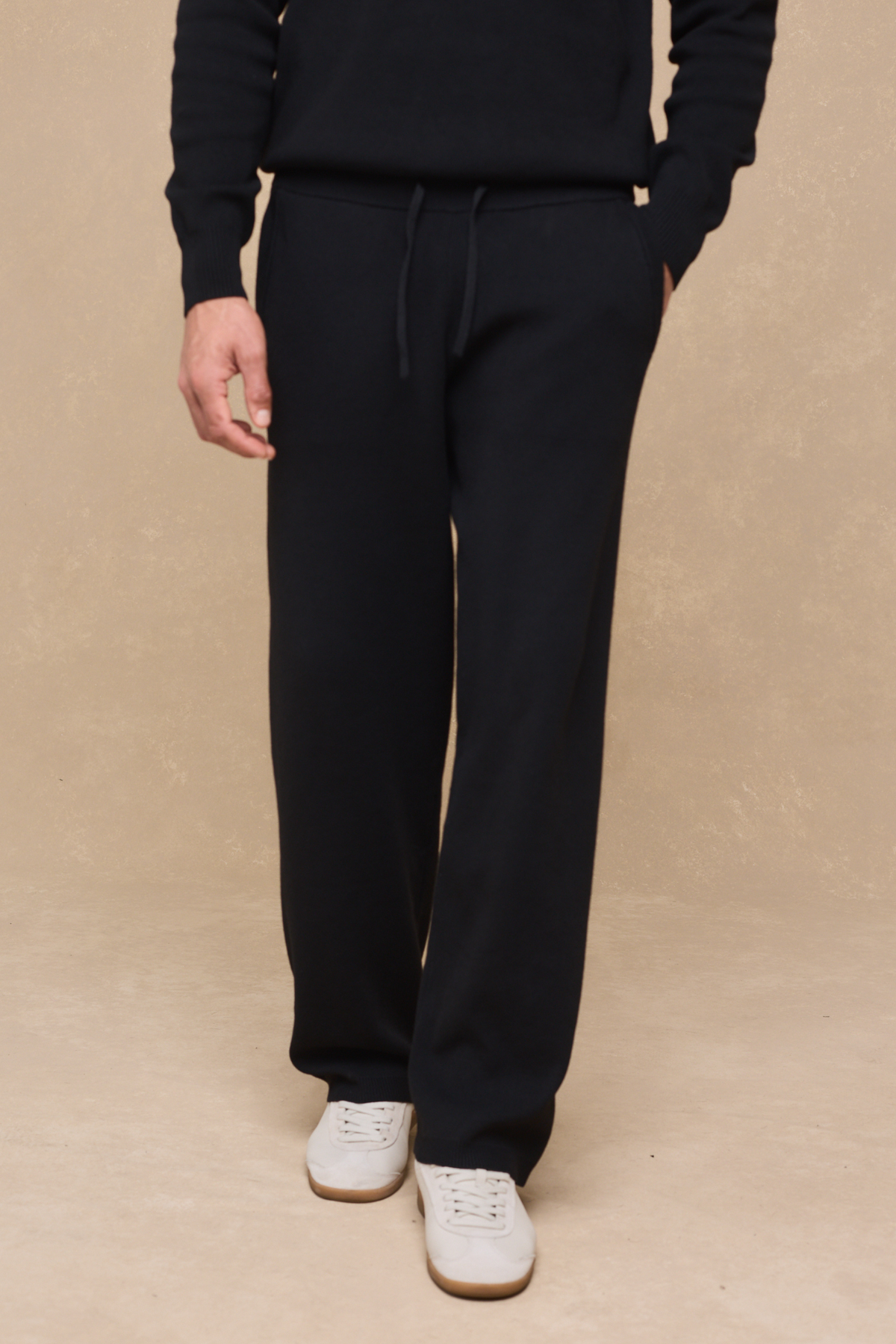 Theo Knitted Trouser - Black