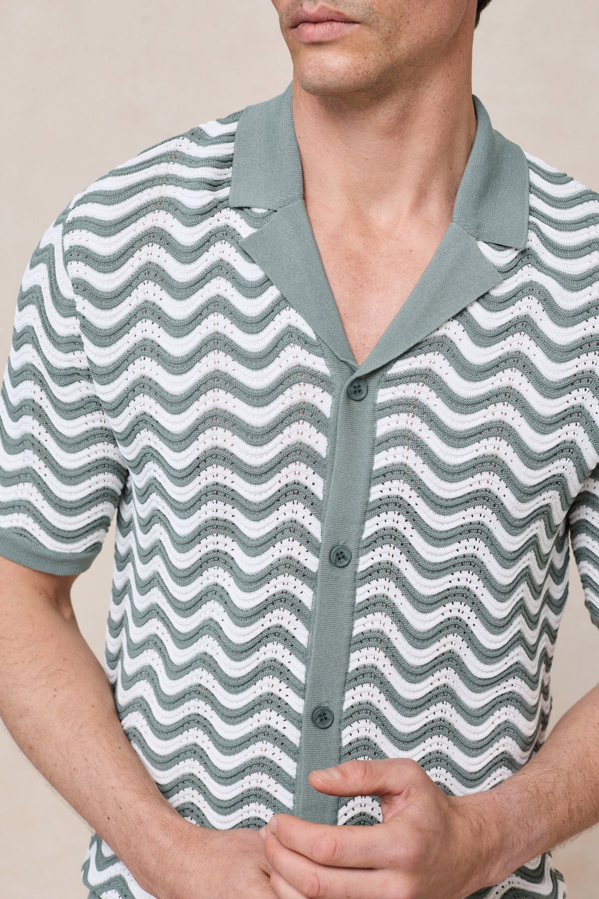 Serenita gebreid shirt - Saliegroen/Wit