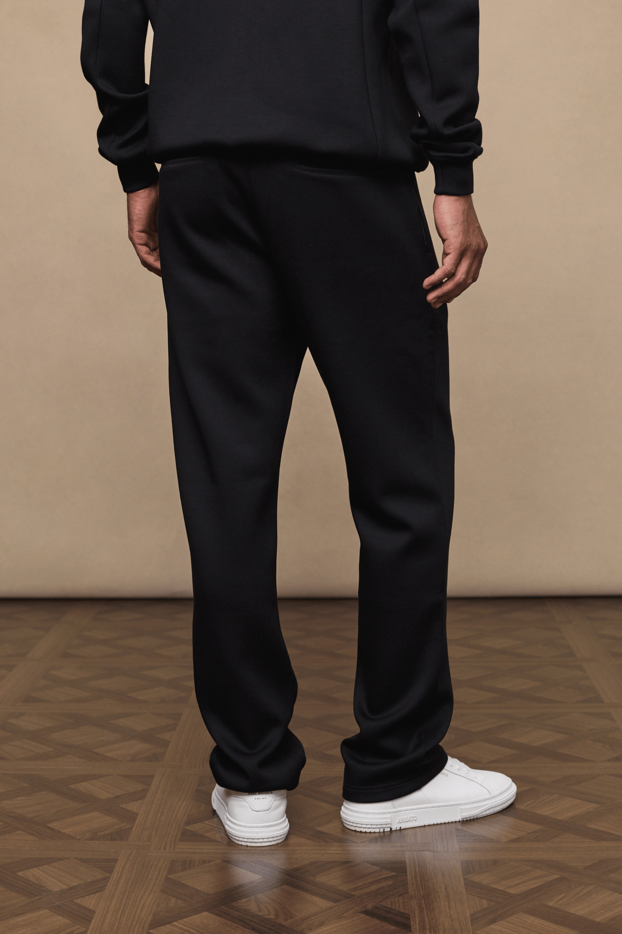 Luxe joggingbroek met rechte pijpen - Zwart