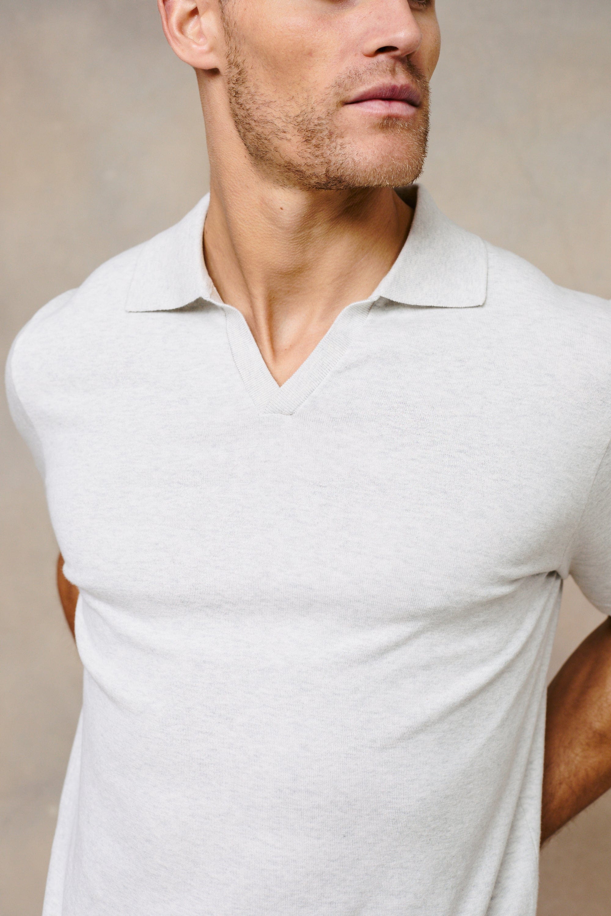 Privia gebreide polo met open hals - grijs gemêleerd