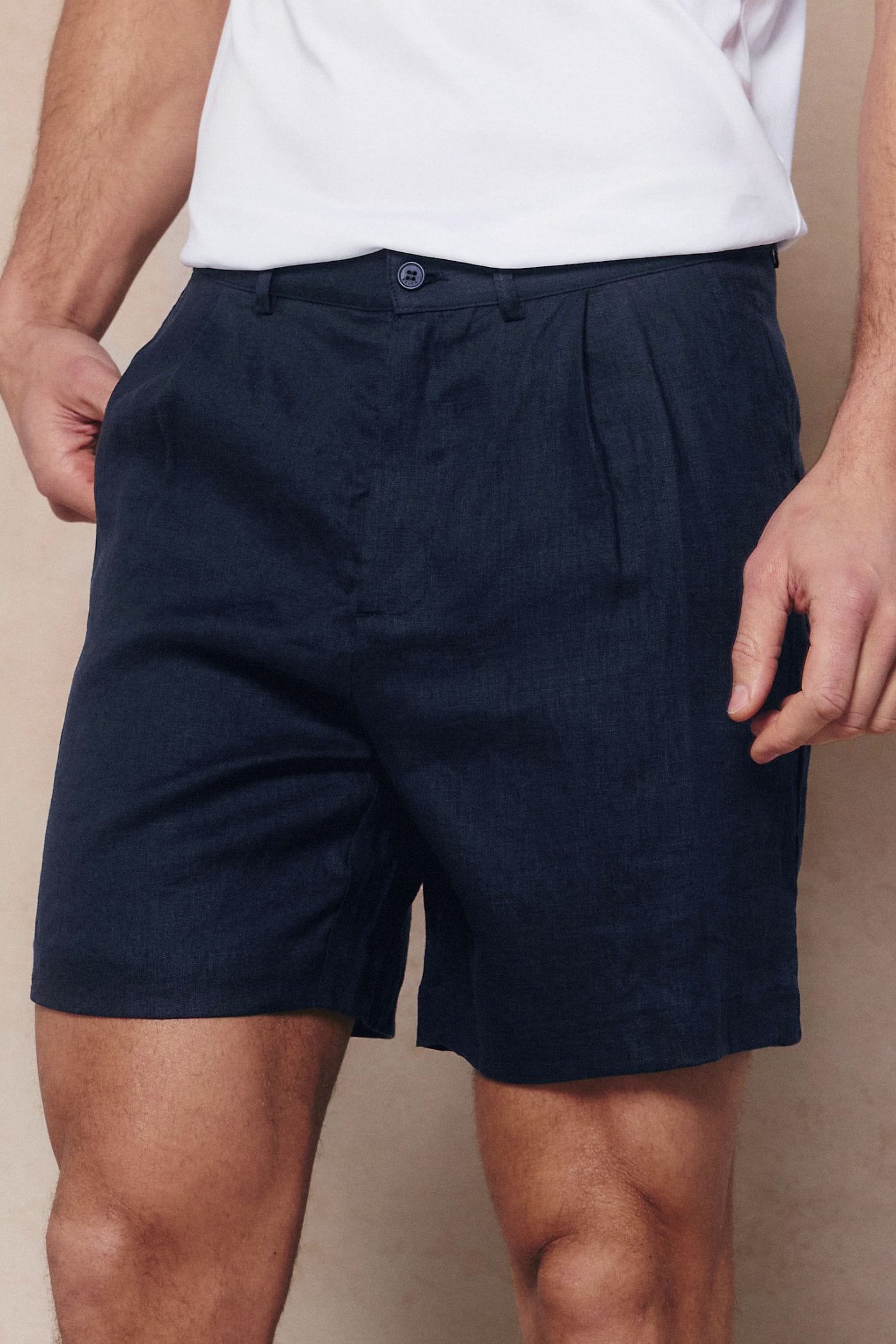 Javier linnen short met geplooide tailleband - marineblauw