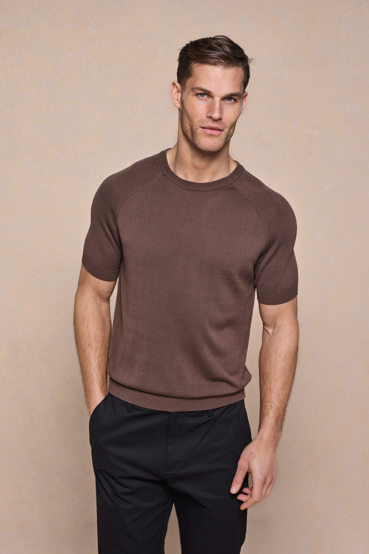 Riera gebreid T-shirt met ronde hals - Bruin