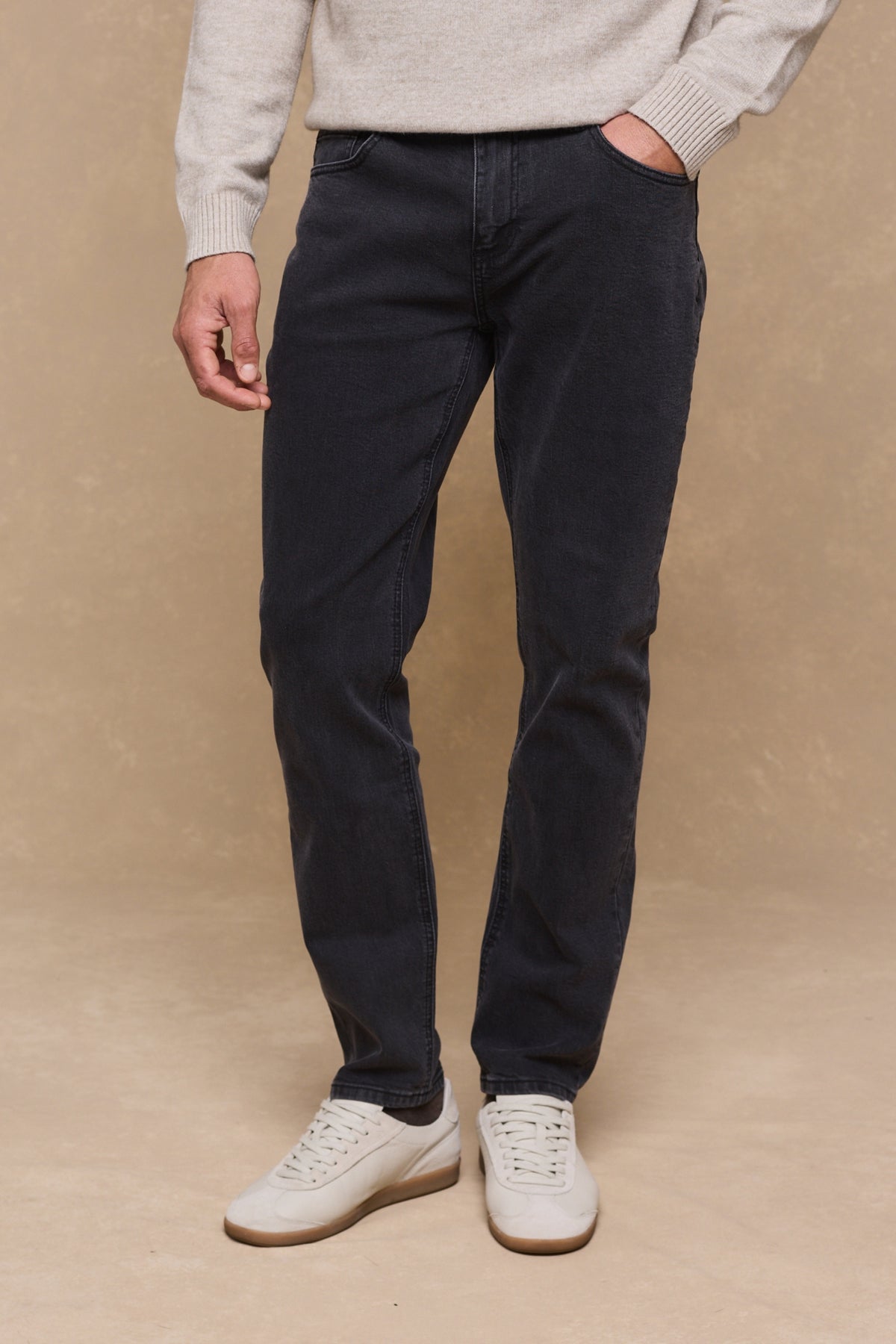 Marco Washed Jean - Light Washed Black