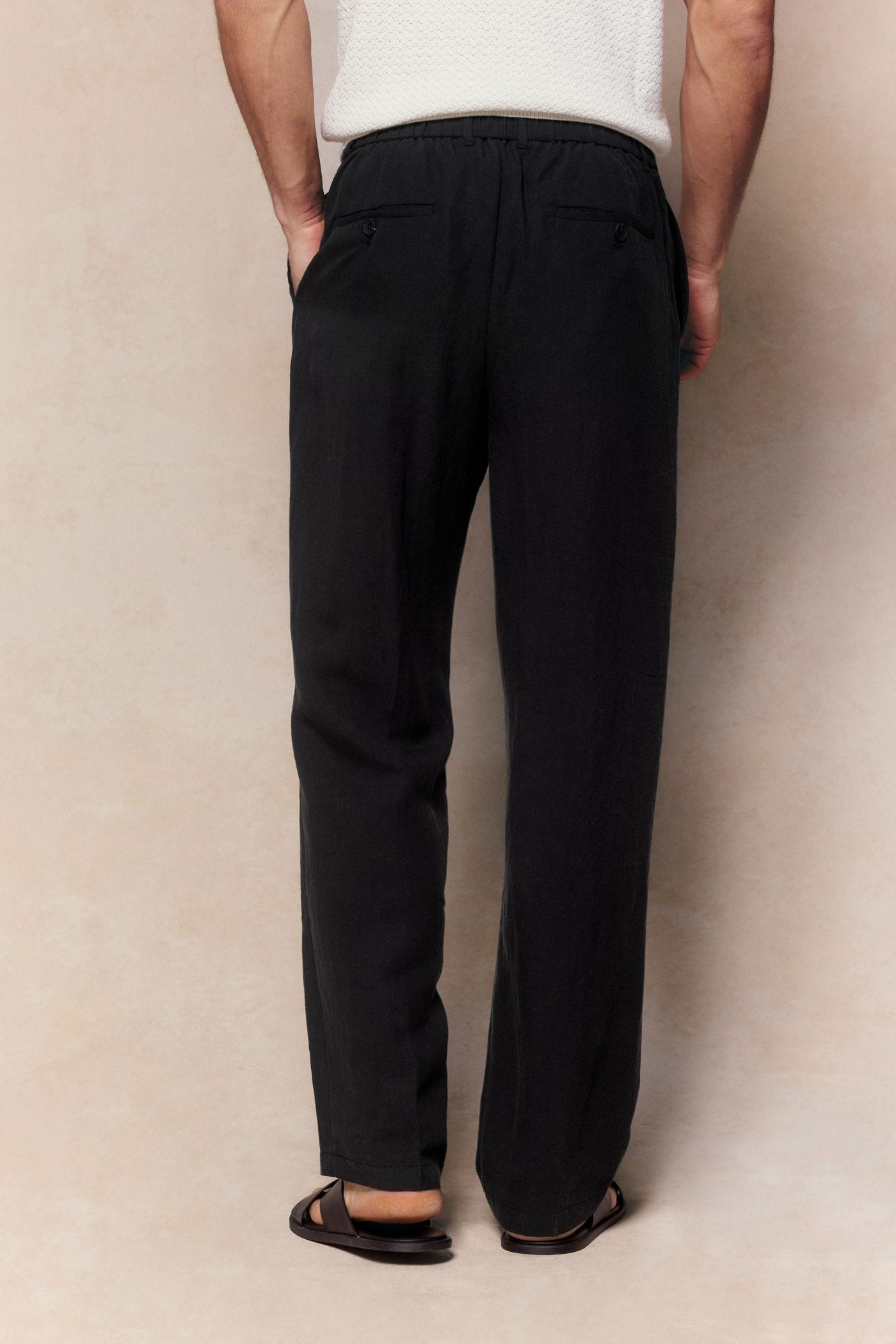 Helio Pleated Relaxed Trouser - Black