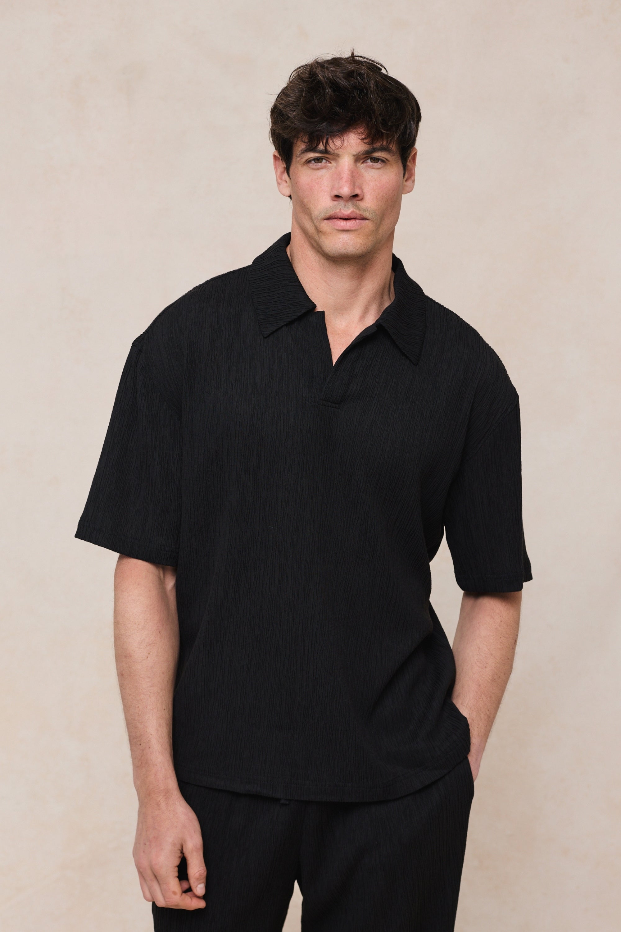 Silvano Crinkled Open Collar Polo - Black