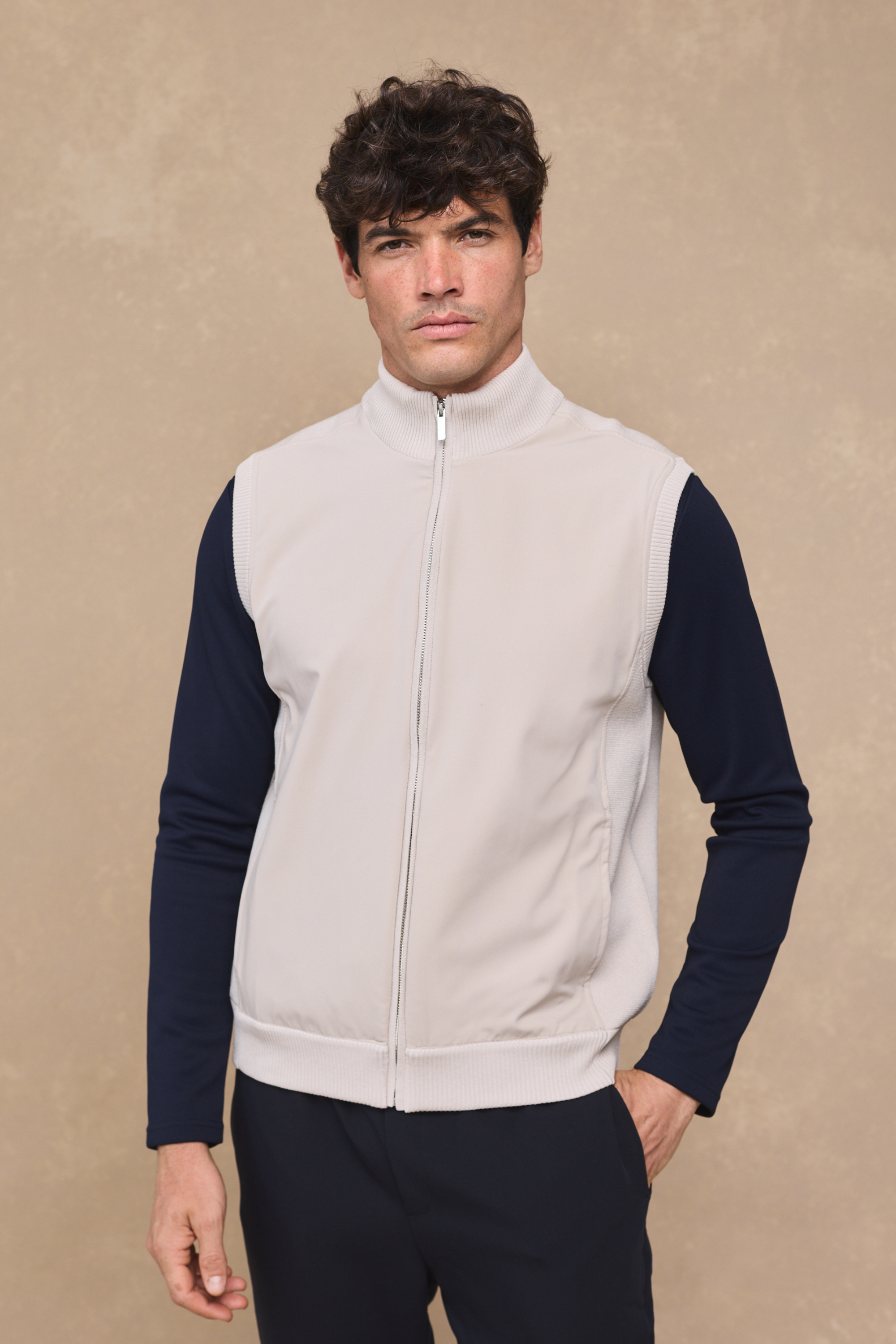 Davi Hybrid Knitted Gilet - Stone