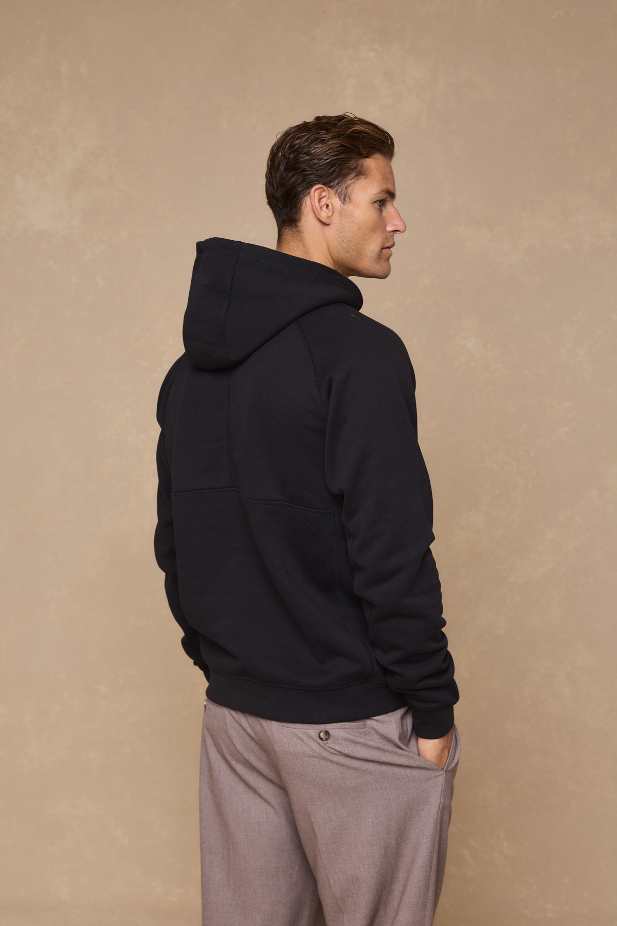 Axel Relaxed Hoodie met Panelen - Zwart