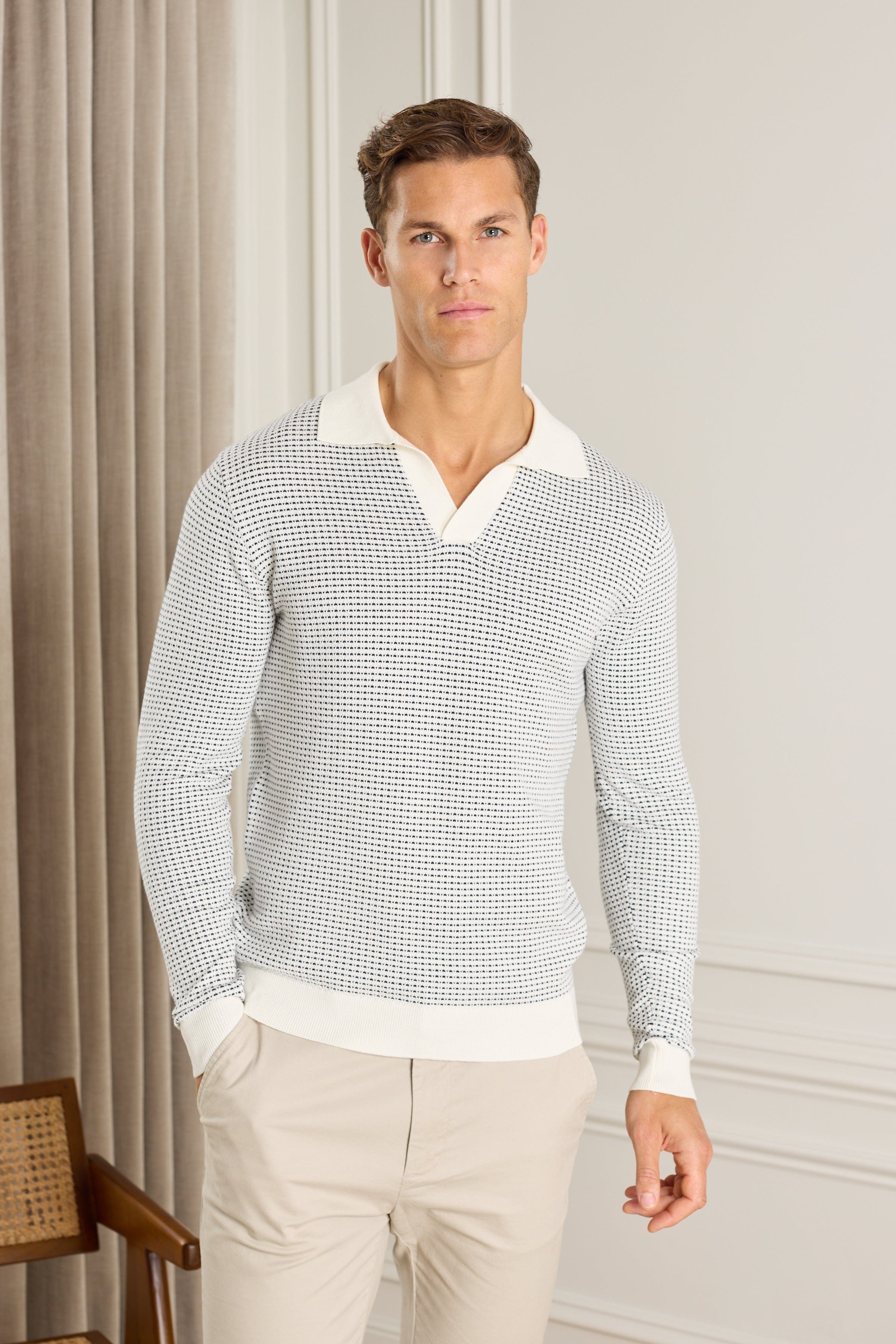 Kai Polo met lange mouwen en open kraag, getextureerd - Marineblauw/Ecru