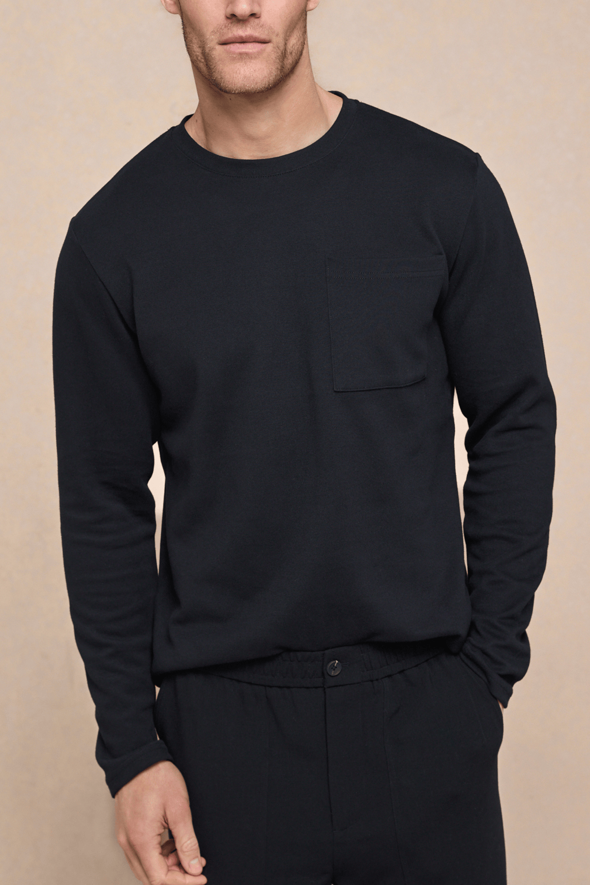 Tyler T-shirt met lange mouwen en borstzak - Zwart